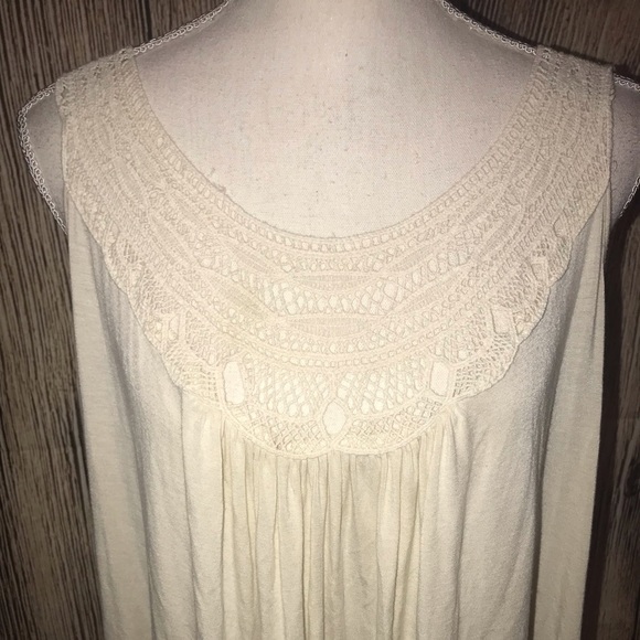 Dressbarn Tops Dress Barn 2x Cream Colored Tank Top Crochet